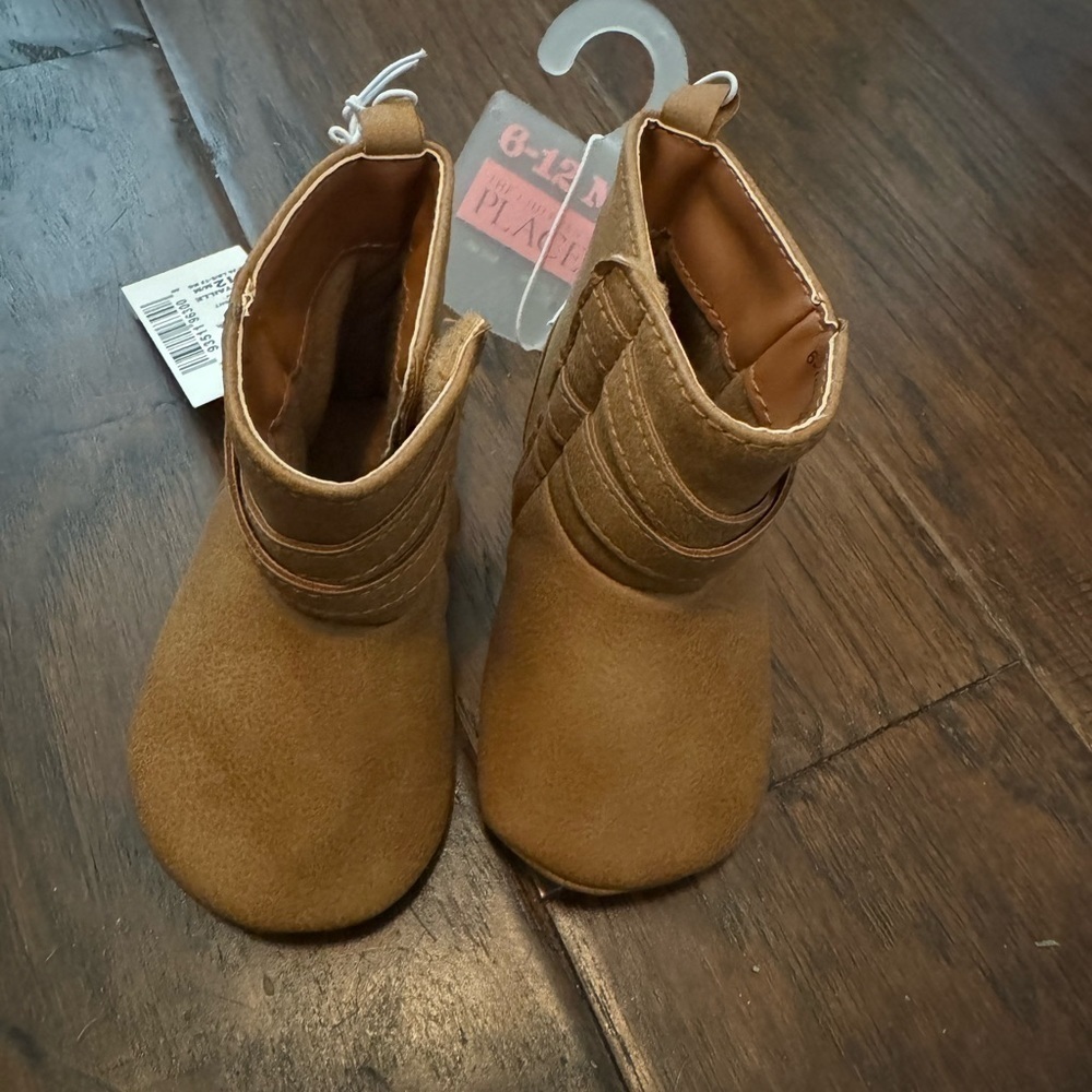 The Children’s Place Baby Brown Heart Boots 6-12 months​​​​​​​